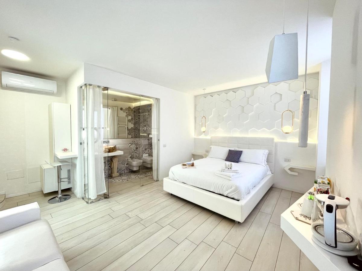 קומו Mariarosa Suites מראה חיצוני תמונה